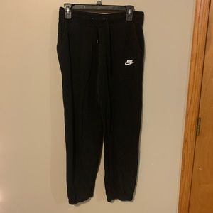 NIKE SWEATPANTS
